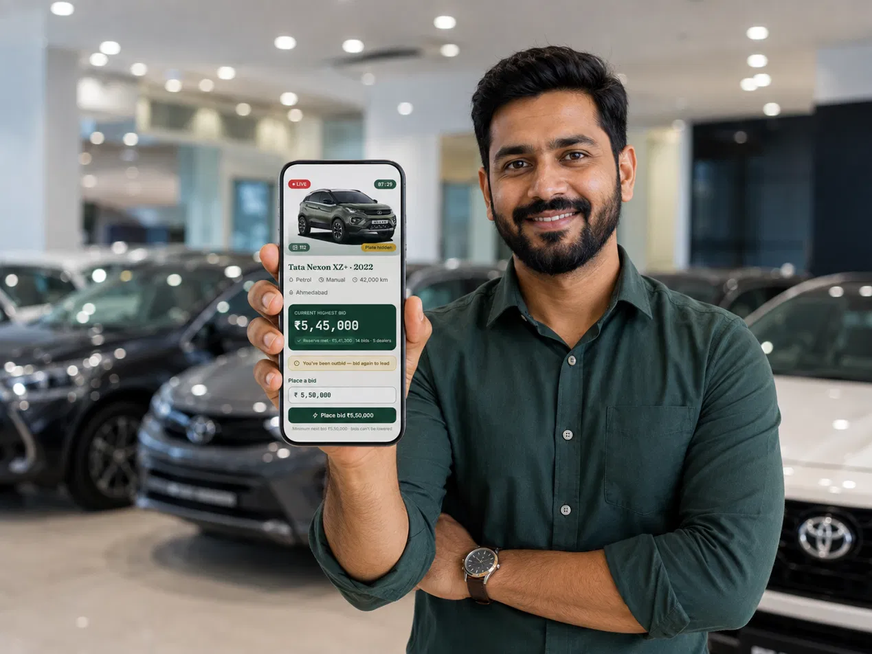 Dealer using the CarFriend app at his dealership